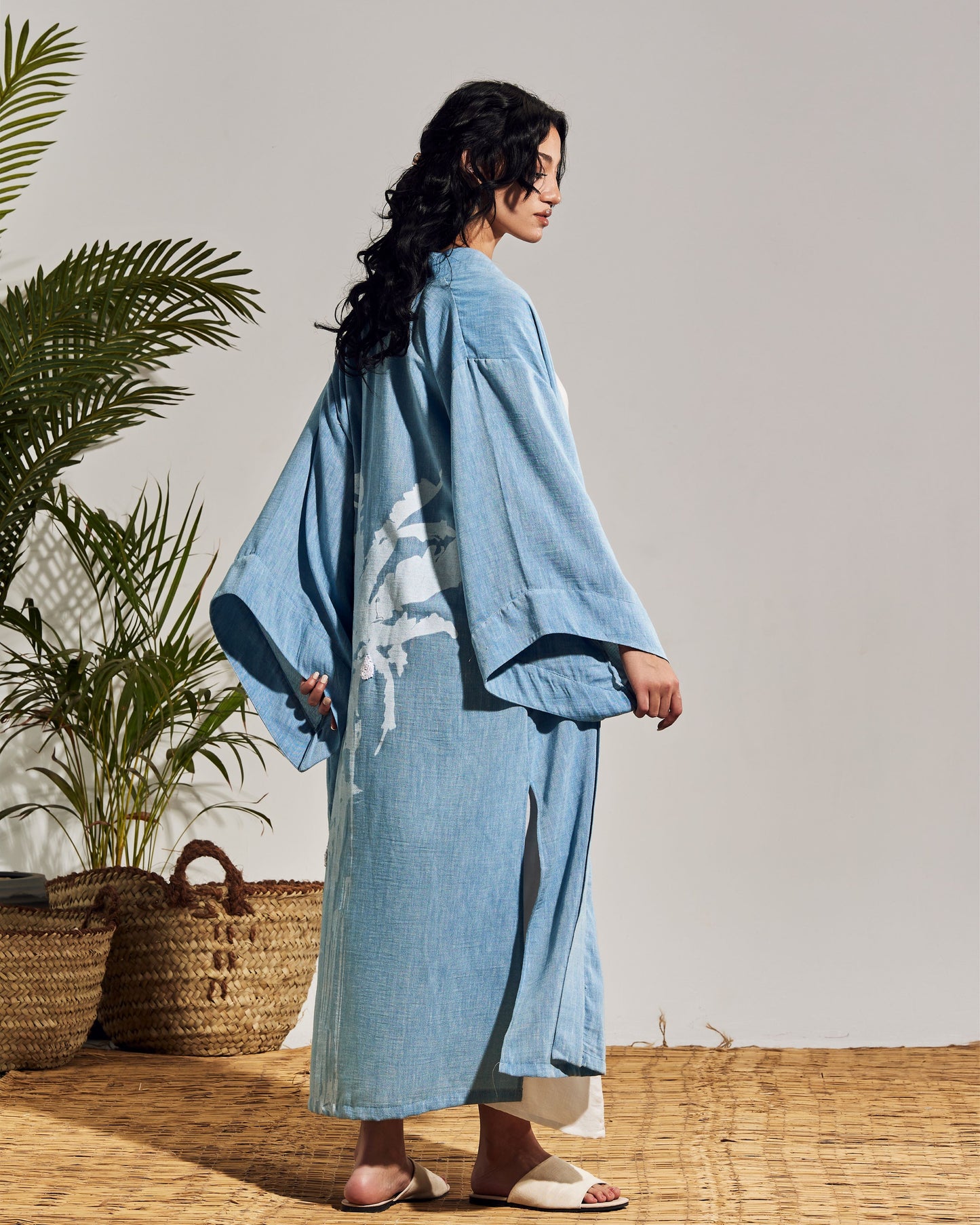 LONG BLUE LINEN KIMONO - PALM TREE PRINT