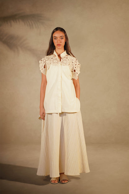Sleeveless Beige Floral Crochet Shirt